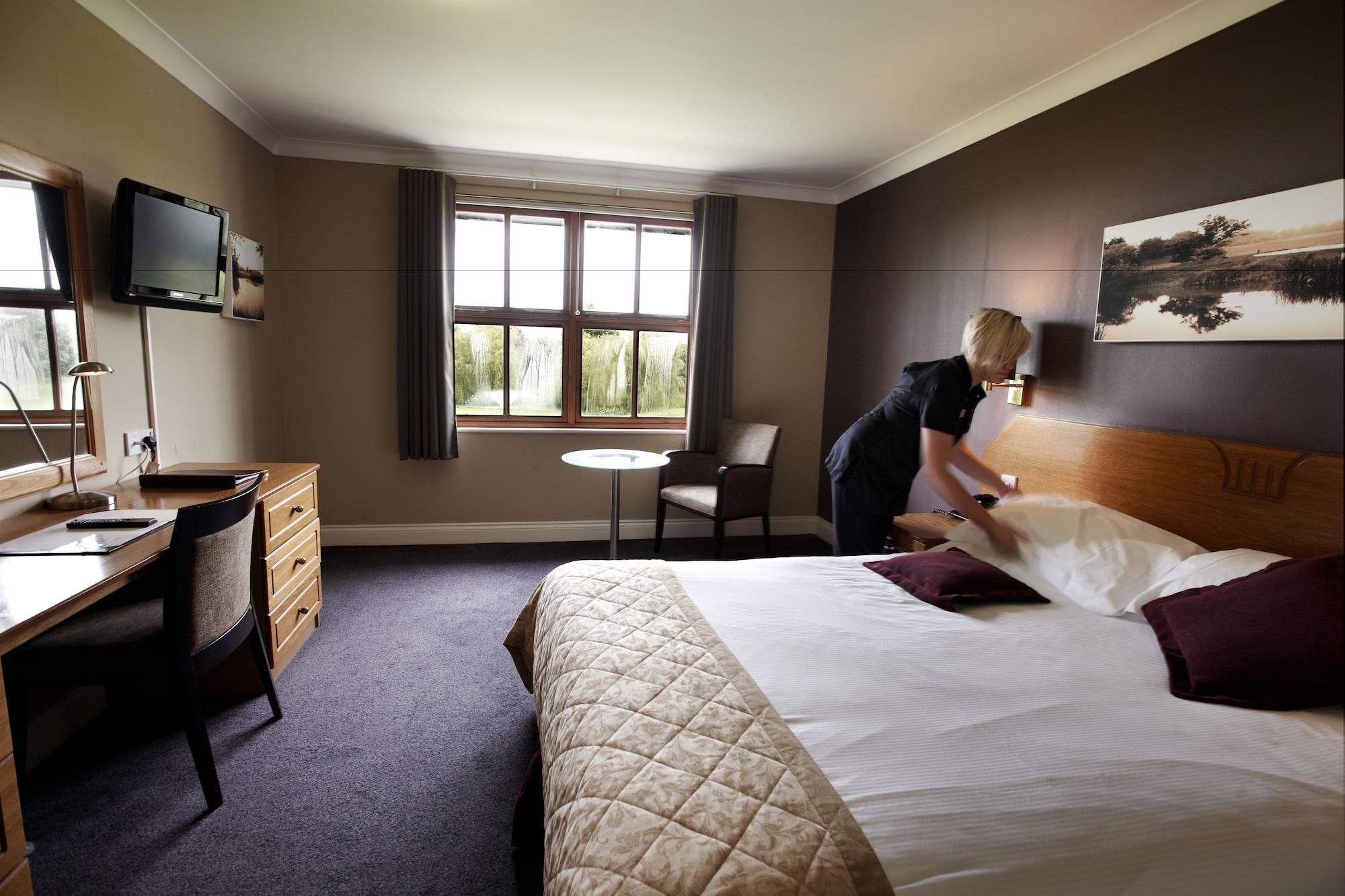 The Essex Golf & Country Club Hotel Coggeshall Buitenkant foto